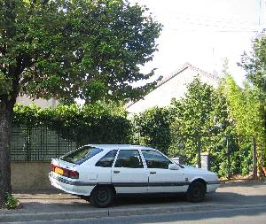 Renault R21 27